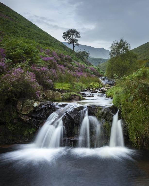 The Snake Pass Inn Edale Exterior foto